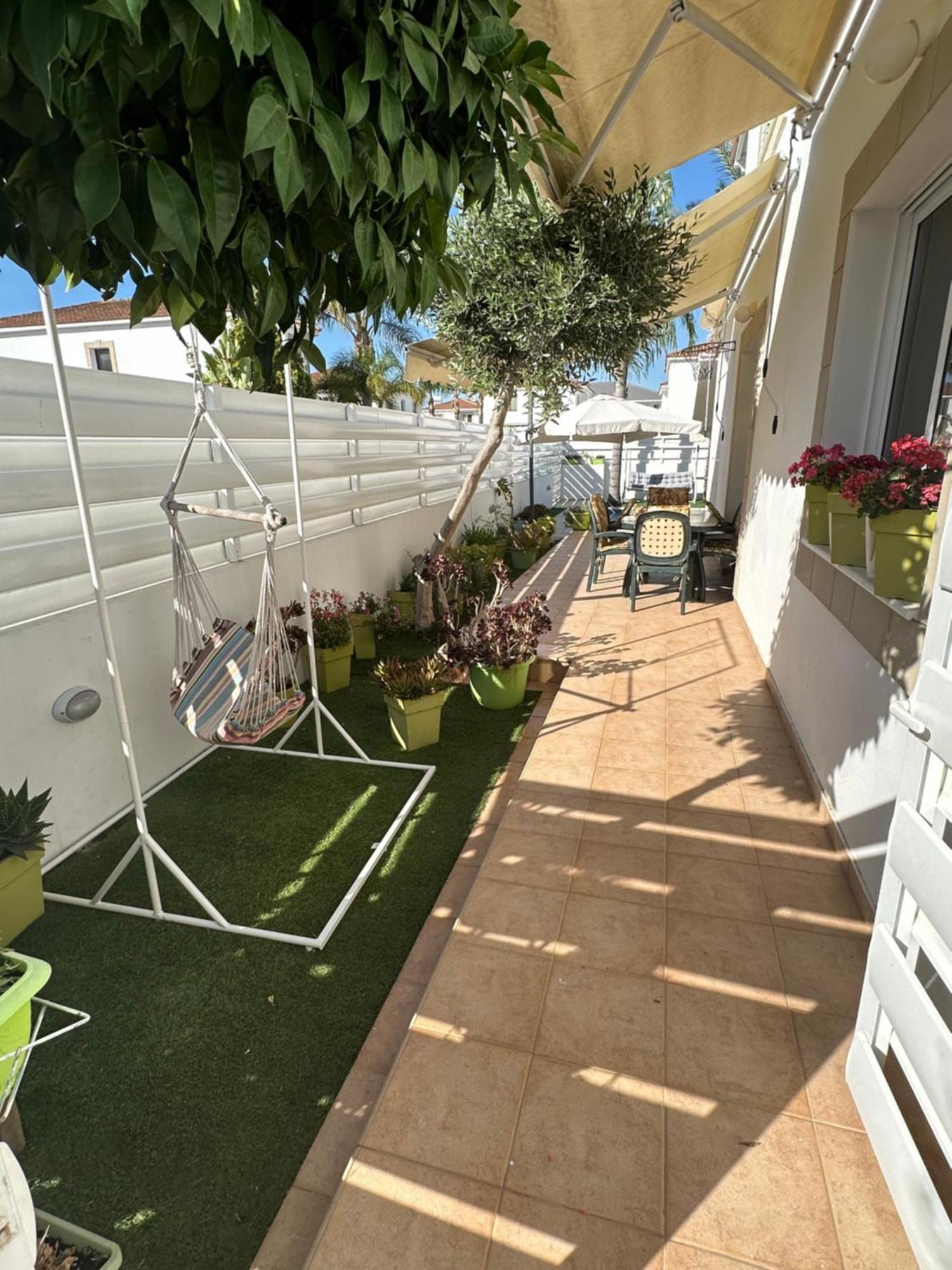 Villa Andy Larnaca Exteriör bild