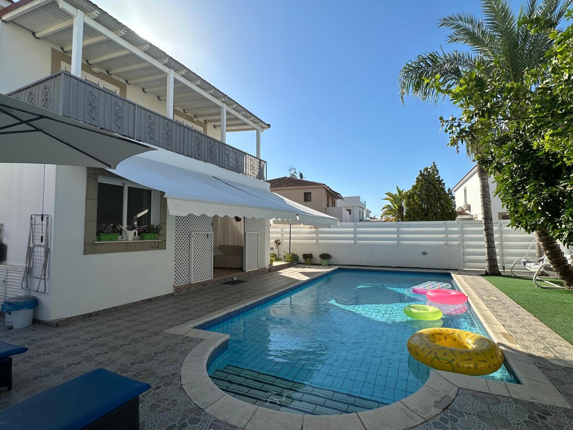 Villa Andy Larnaca Exteriör bild