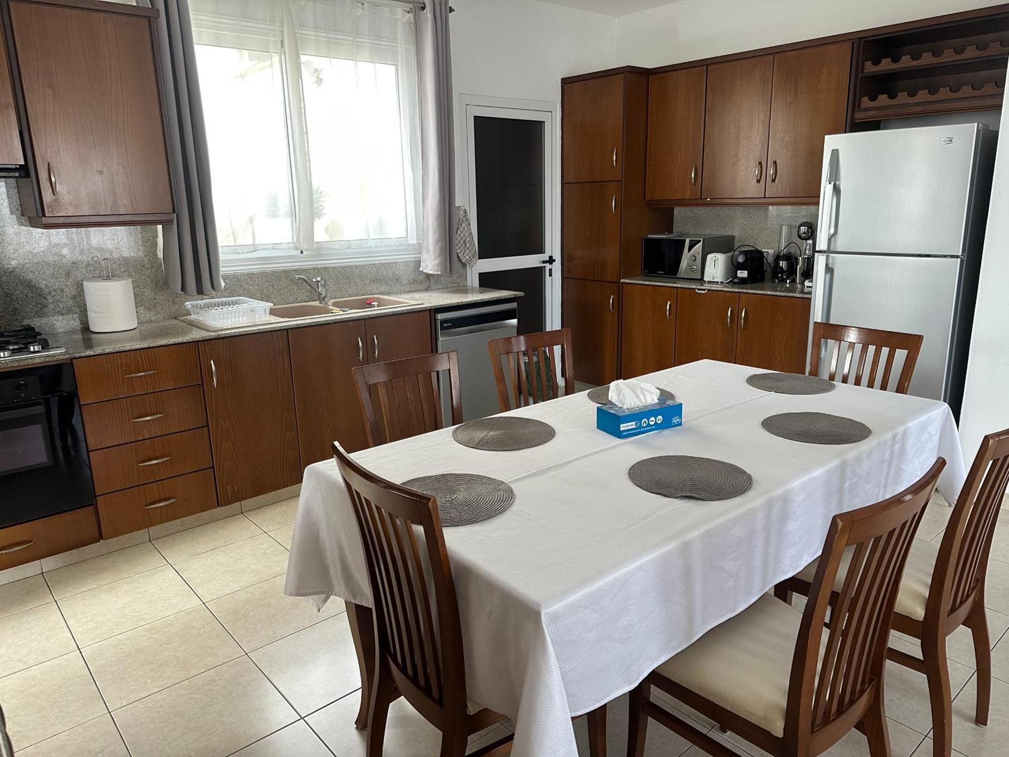 Villa Andy Larnaca Exteriör bild