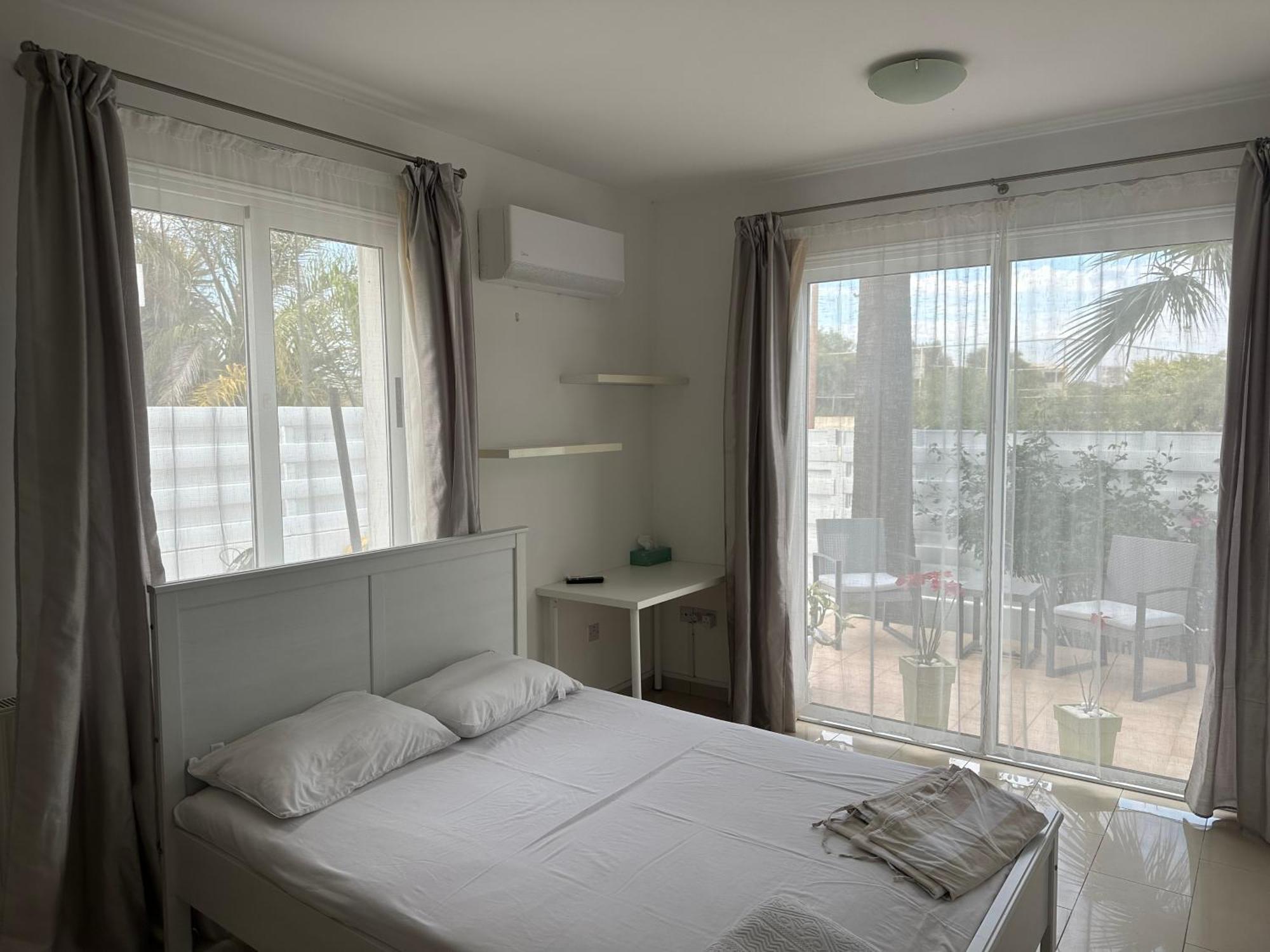 Villa Andy Larnaca Exteriör bild